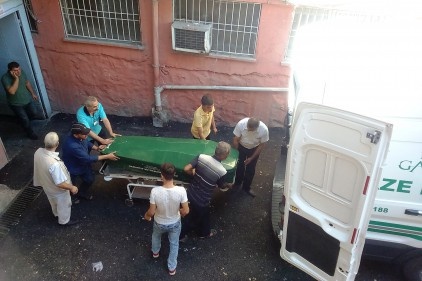 Kayınbirader eniştesini kalbinden bıçakladı