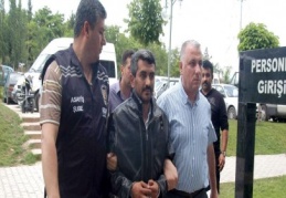 Kayınvalidesini öldürdü kayın biraderini yaraladı