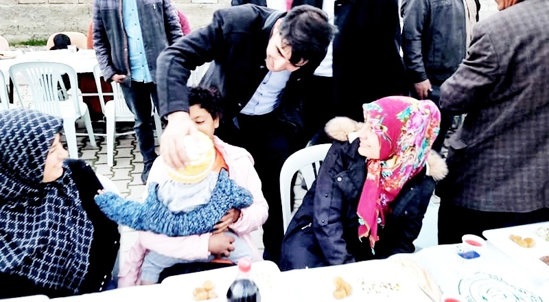 Kaymakamı Sevgili ile Belediye Başkanı Doğru ihtiyaç sahibi ailelerle iftar yaptı