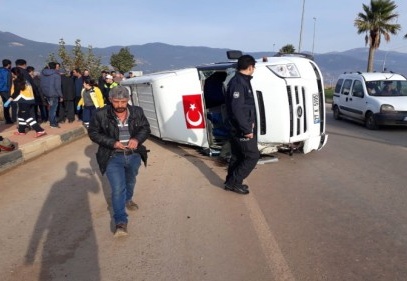 Kazada biri Suriyeli 14 kişi yaralandı