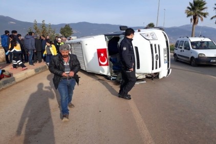 Kazada biri Suriyeli 14 kişi yaralandı