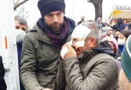 Kazada ölen karısı için gözyaşı döktü