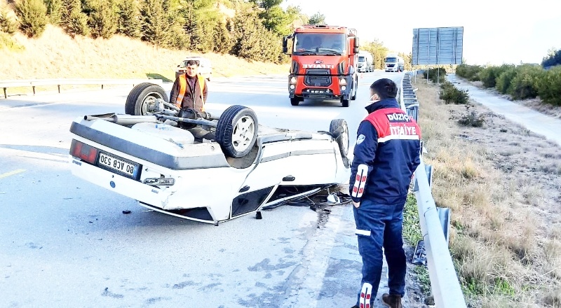 Kazada otomobil hurdaya dönerken, sürücüsü yaralandı