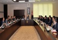 Kazakistan’a yatırım yapmak isteyen firmalarla görüştüler