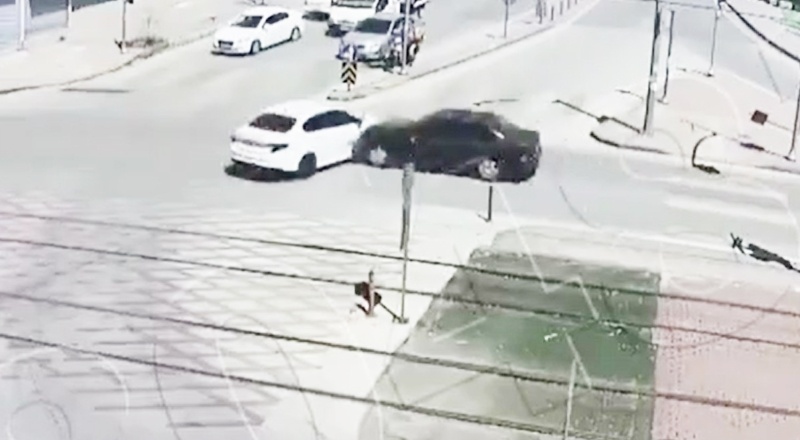 Kazalar aşırı hız, ışık ihlali ve dikkatsizlikten kaynaklanıyor