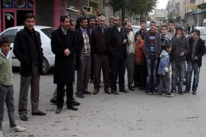 Kazaların olduğu kavşağa trafik düzenlemesi isteniyor 