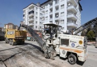 Kazılan asfaltlar geri dönüşümde değerlendiriliyor