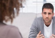 Kekemelik bir konuşma bozukluğu, hastalık değil