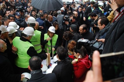 Kemal Köker Caddesi ve Sacır Sokak trafiğe kapalı