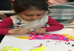 Kendi maskelerini yaptılar