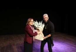 “Kendi mesleğinizi kendiniz seçin, başkalarına bırakmayın”