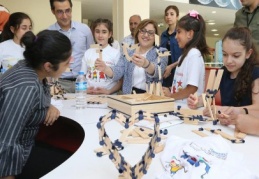 Kendi robotlarını kodlayan çocuklar hayallerini gerçeğe dönüştürüyor