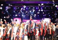 Kendiniz, aileniz ve toplum için en doğrusunu yapmaya çalışın