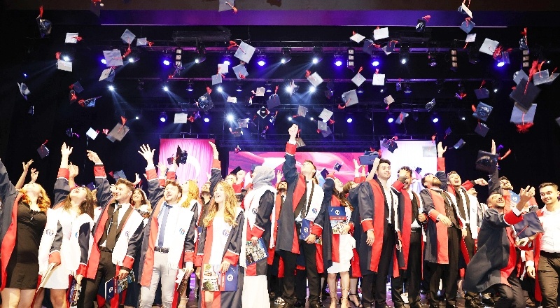 Kendiniz, aileniz ve toplum için en doğrusunu yapmaya çalışın