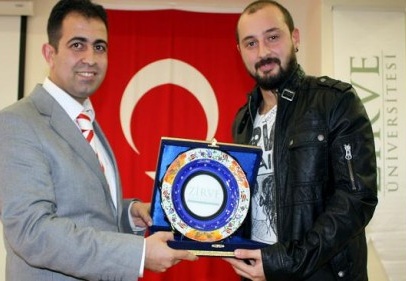 Kendirci, gençlere oyunculuğun gereklerini anlattı