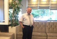Kendisini tarif etmeye gücümüz yetmez