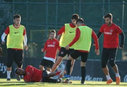 Kerim Avcı dışında tüm futbolcular antrenmana katıldı
