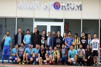 Kermeste yiyecekler kapak karşılığı satılarak 150 kilo kapak toplandı