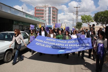 KESK&#8217;li kadınlar 8 Mart&#8217;ta meydanlara çıkıyor