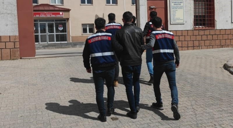 Kilis merkezli 2 ilde eş zamanlı DEAŞ operasyonu yapıldı