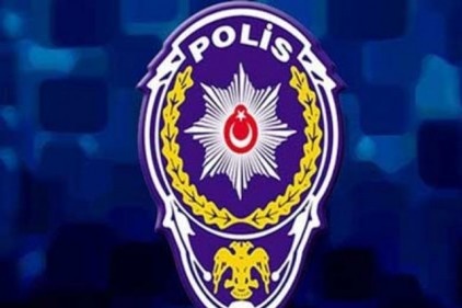 Kilis&#8217;te 13 polis memurunun açığa alındı