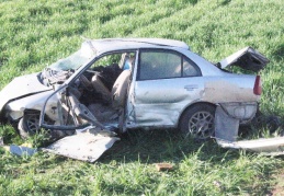 Kilis’te otomobil şarampole uçtu: 3 ağır yaralı