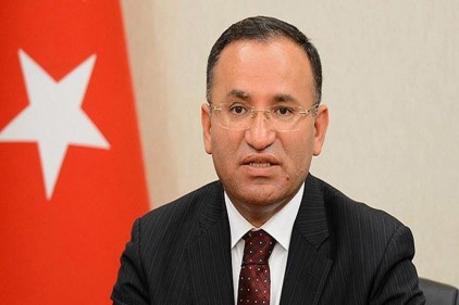 Kimlik bilgileri siyasi partilere de verilmeyecek