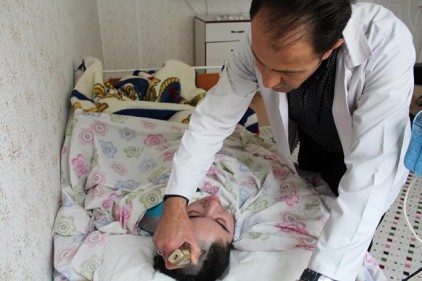 Kimsesiz ve yaşlılara evde kişisel bakım hizmeti