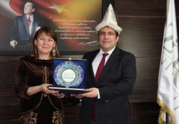 Kırgısiztan’ın gözbebeği Zirve Üniversitesi