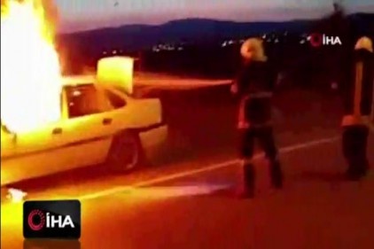 Kırıkkale&#039;de otomobil alev alev yandı