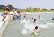 Kirli havuzlar sağlığı tehdit ediyor