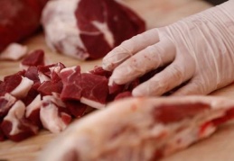 Kırmızı et, yılbaşından bu yana yüzde 50 zamlandı: "Et almak lüks oldu, adını bile anamıyoruz"