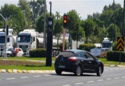 Kırmızı ışık ihlallerinin önlenmesi hedefleniyor