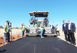 Kırsal mahallelerde bağlantı yolları yapılıyor