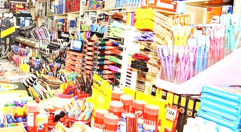 Kırtasiye sektörü çalışanlarının zincir market isyanı: Eziliyoruz!