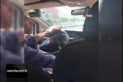 Kısa mesafeyi duydu, kadın yolcuyu araçtan indirmek istedi