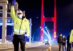 Kısıtlamalara uymayan 25 bin 439 kişiye adli veya idari işlem uygulandı