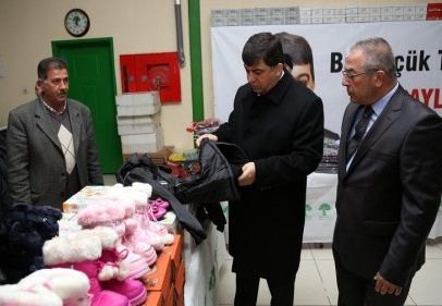 Kışlık kıyafet dağıttılar