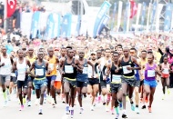 Kıtalar 43. kez buluştu: İstanbul Maratonu'nu kazananlar belli oldu