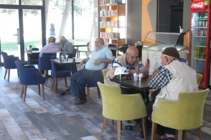 Kitap kafe, kahvehaneye dönüştü