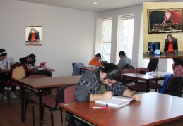 Kitap okumak, ufuk açıcı, huzur verici ve entelektüel seviyenin göstergesi