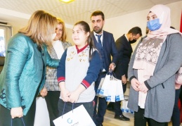 Kitap okuyan insan iyiyi kötüden, yanlışı doğrudan ayırt edebilir