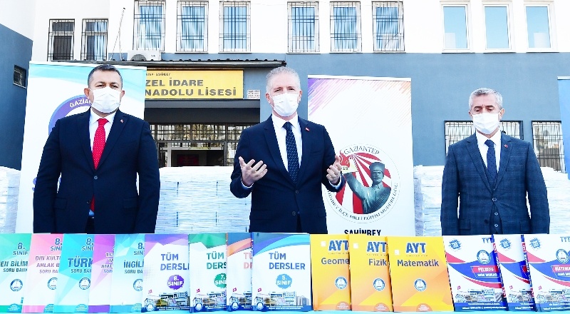 Kitaplar 10 günde tüm öğrencilere ulaştırılacak