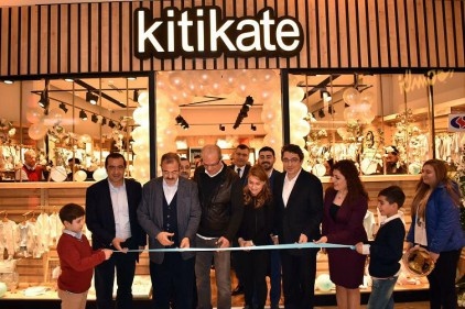 Kitikate açıldı 