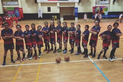 Kız Basketbol Takımı il üçüncüsü oldu