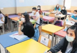 Kız öğrenciler matematik dışındaki tüm alt testlerde erkek öğrencilerden daha başarılı