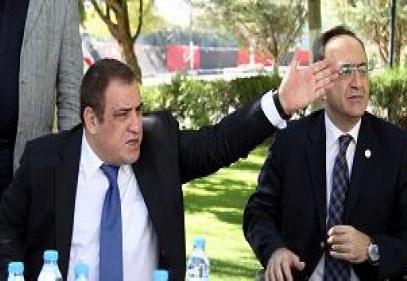 Kızıl, yeniden başkan