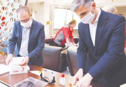 Kızılay, tıbbi malzeme bağışında bulundu