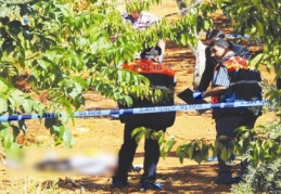 Kızını kalbinden vurdu