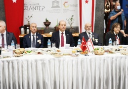 KKTC Cumhurbaşkanı Tatar, Kıbrıs gazileriyle buluştu